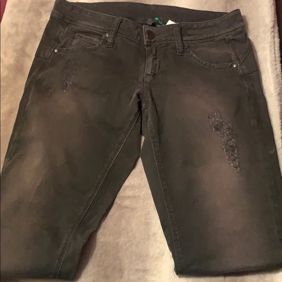 Stile Benetton Distressed Black Designer Jeans - Picture 5 of 7